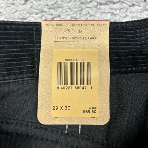 Levi's Pants Womens 29 NWT High Waisted Mom Jeans Classic Straight Leg Casual - Picture 2 of 5